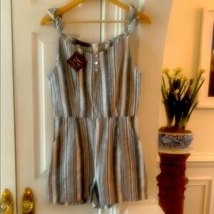 NWT Gaya Romper Stripes Linen Pockets Small
